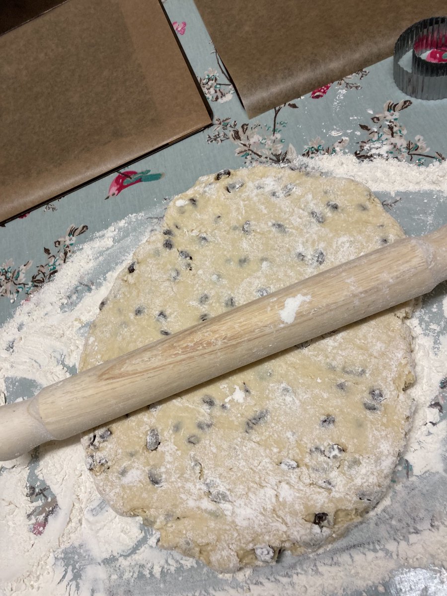FrauGiles's tweet photo. Late night scone-baking for the β¦@EnglishPlus_Nrwβ© Queenβs Jubilee party tomorrow morning π #freshscones #MaryBerryRecipe https://t.co/f5SNjo8ZRv
