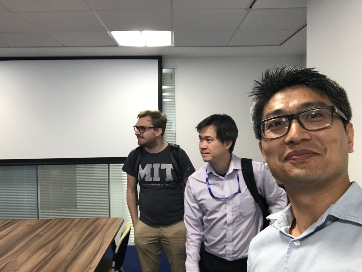 yanghuaiyu's tweet photo. Welcome @JYYHeng  @MingxiaGuo @FredFaulig @vivekverma190 from @imperialcollege visiting us @lborouniversity. A short tour in our new refurbished labs and department, Next time bring the whole group up and stay longer and for a workshop on @Biopharmcrystal @LboroEng @LboroChemEng https://t.co/PLUCedRL6t