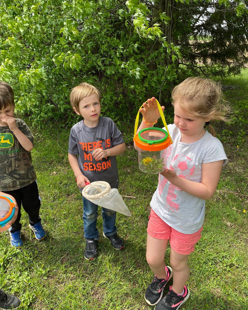 howickps's tweet photo. While our older students were busy with track and field today, a number of our younger students took part in outdoor education opportunities with the Ausable Bayfield Conservation Authority. #outdooreducation #fieldtripcomestous @yourschools https://t.co/glYAuXjBfH
