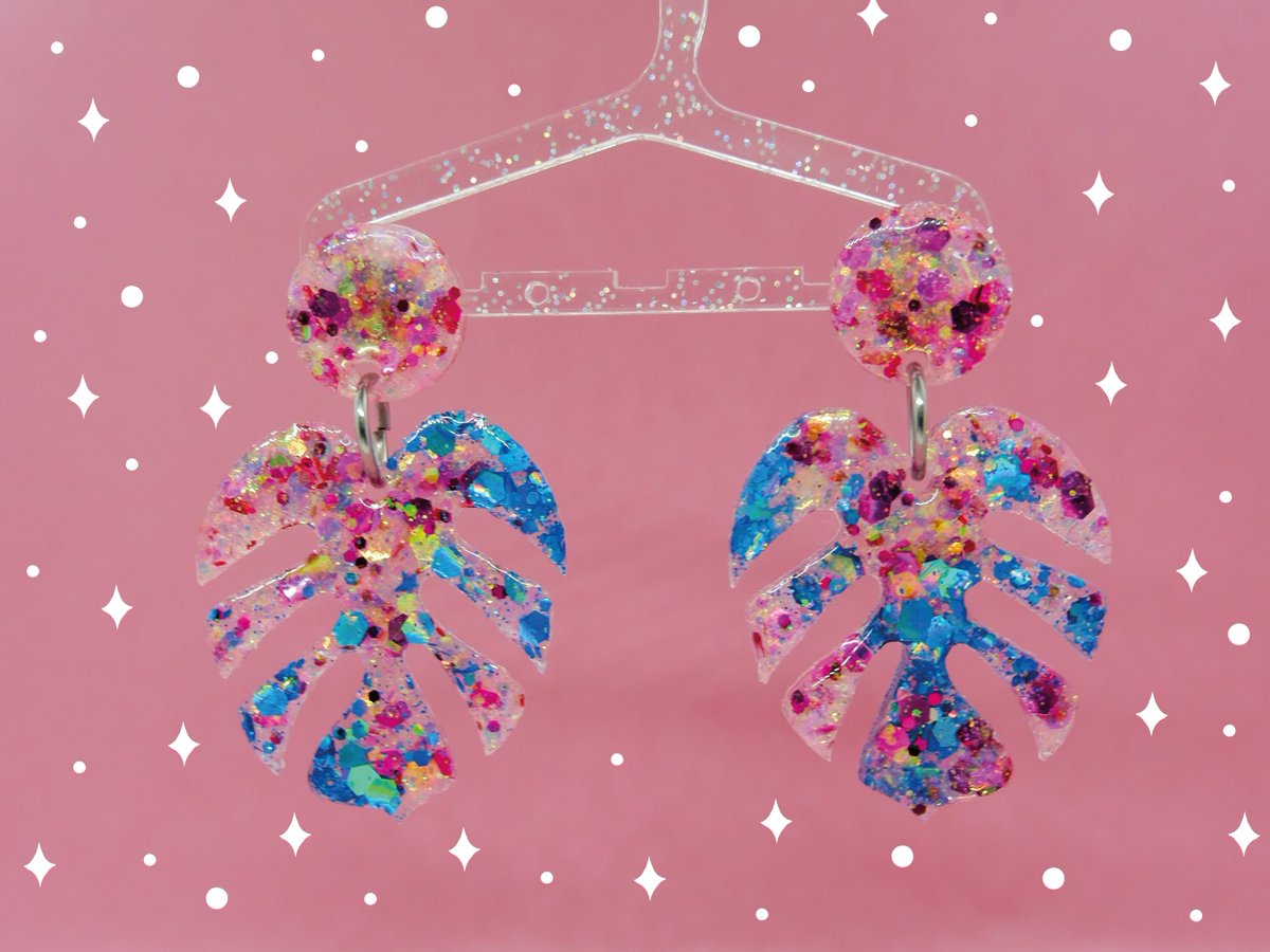 _jazzyrosee's tweet photo. CUTE THINGS RESTOCKED TOMORROW AT 8PM https://t.co/XKtrtT84YS