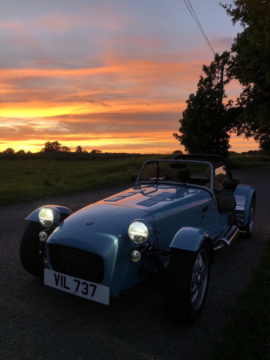 CleoCleocollins's tweet photo. Extremely spicy for 84bhp 🌶 #Caterham #170S https://t.co/pnBXeYfvRV