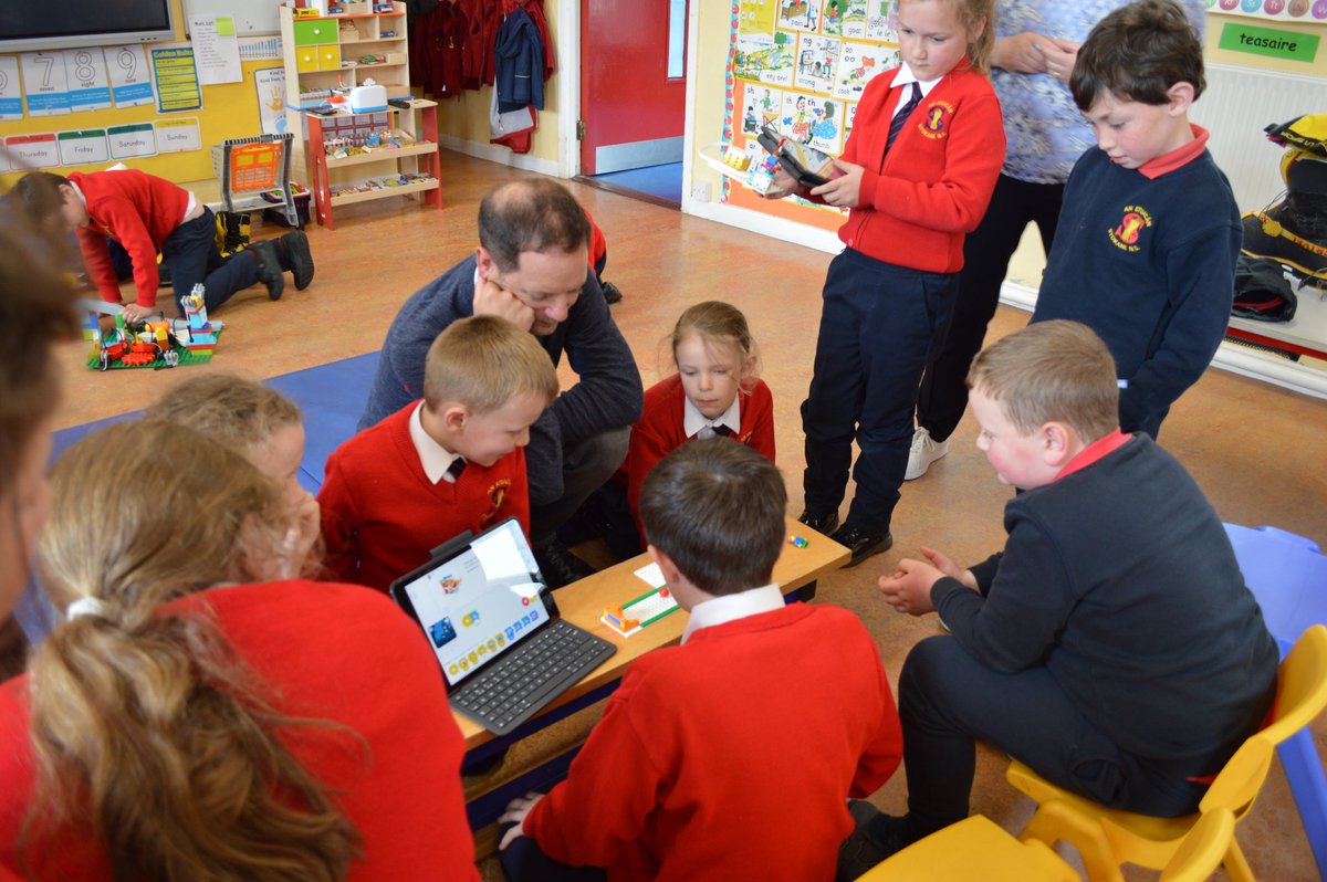 Stokane's tweet photo. Our future engineers showed @jonruane some of their #SpikeEssential models for #FirstLegoLeague
#STEM @Learnit_Ireland https://t.co/4QzlcTljAh