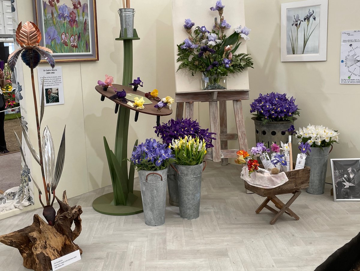 suerhodescomms's tweet photo. Great to be back at #RHSChelsea in spring with some new designers and exhibitors https://t.co/T0RIvdD4fh