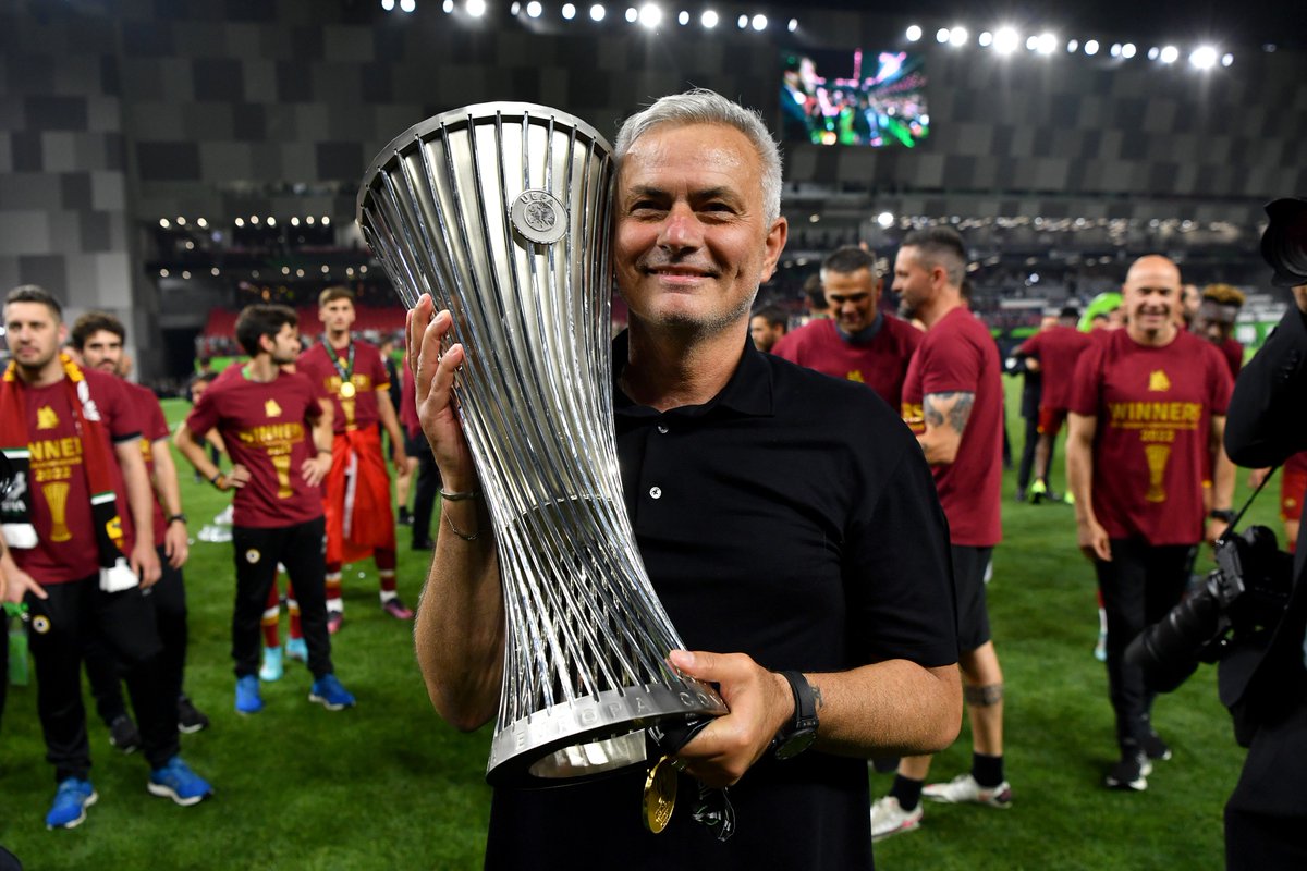 🗣️ José Mourinho: "We have written history. This is a competition we believed we could win since the start."

He's not wrong.

#UECLfinal