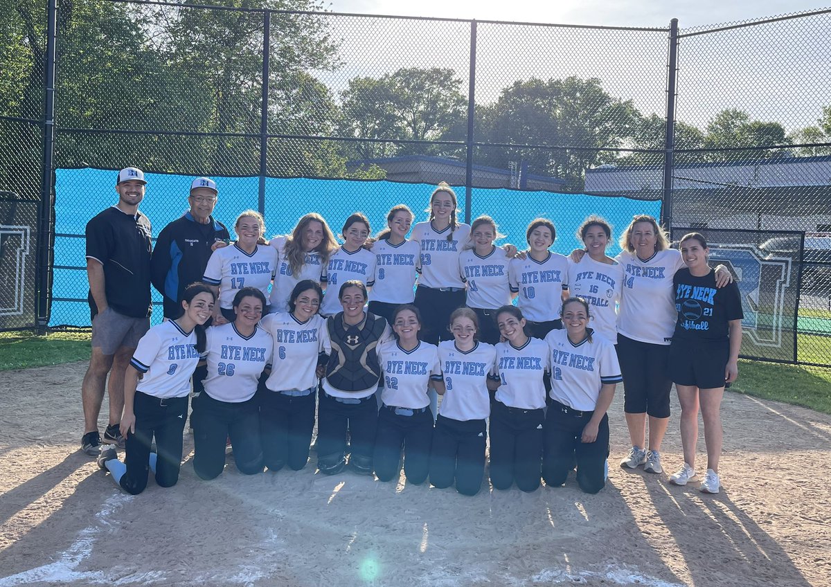 RyeNeck_Sball's tweet photo. Headed to Class B Sectional Finals! @LoHudSoftball @RNHSathletics @RNHS_Principal @RyeNeckSoftball https://t.co/2aYZeIVdKC
