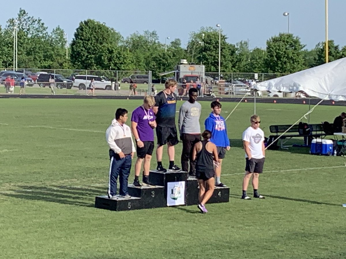 Poling and Hodson on the podium for Logan with Hodson moving on #statebound