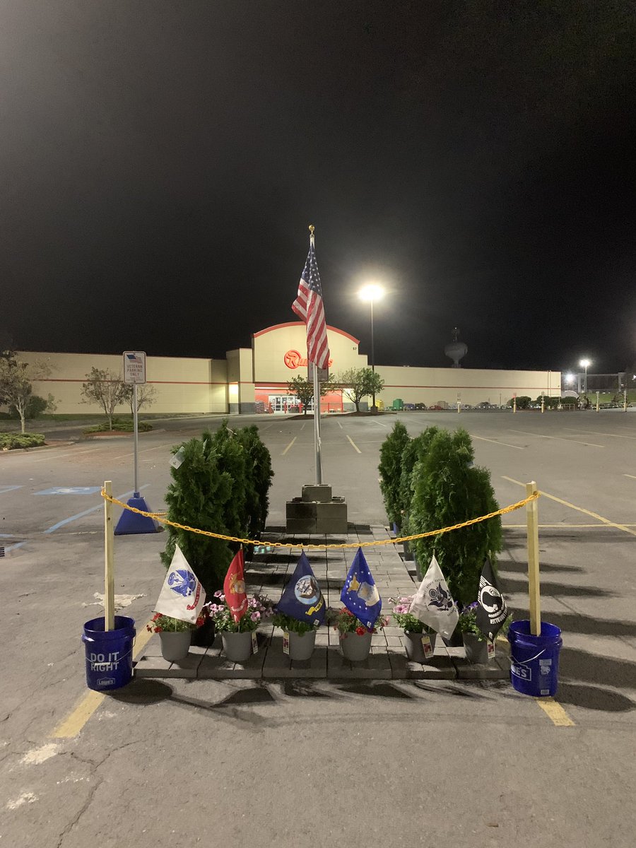 1195Lowes's tweet photo. Our store is proud to dedicate this to the fallen heroes that served to protect this country. We wish all those who have taken the ultimate sacrifice a Happy #MemorialDay and look forward to the weekend that celebrates our armed forces! @Anthony_Battle1 @EamonnG84 https://t.co/lf9pvlyAiV