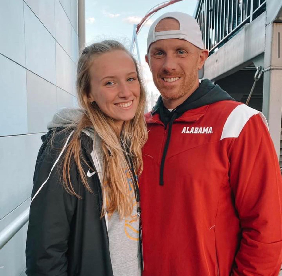 Coach_Osborn's tweet photo. I hesitated to post out of respect / privacy of the birthday girl, but an essay my daughter wrote for her AP Seminar class sheds a unique, unsaid perspective. It only took me four attempts to read all the way through. 

“The Head Coaches Daughter”

1/3 https://t.co/XFkpbZ8pIX