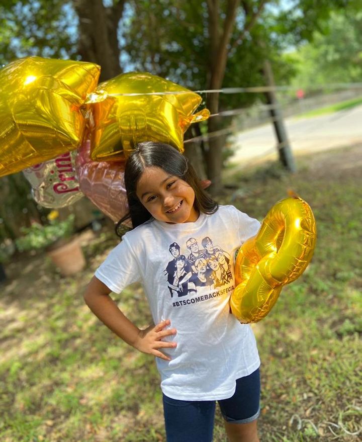 Yoongi_USA's tweet image. I just learned that One of the victims in the school shooting in Texas was one of us. 10 year old Amerie jo Garza was killed trying to call 911. She's a hero. Fly high angel #EndGunViolence #foreverarmy #btsarmy @BTS_twt