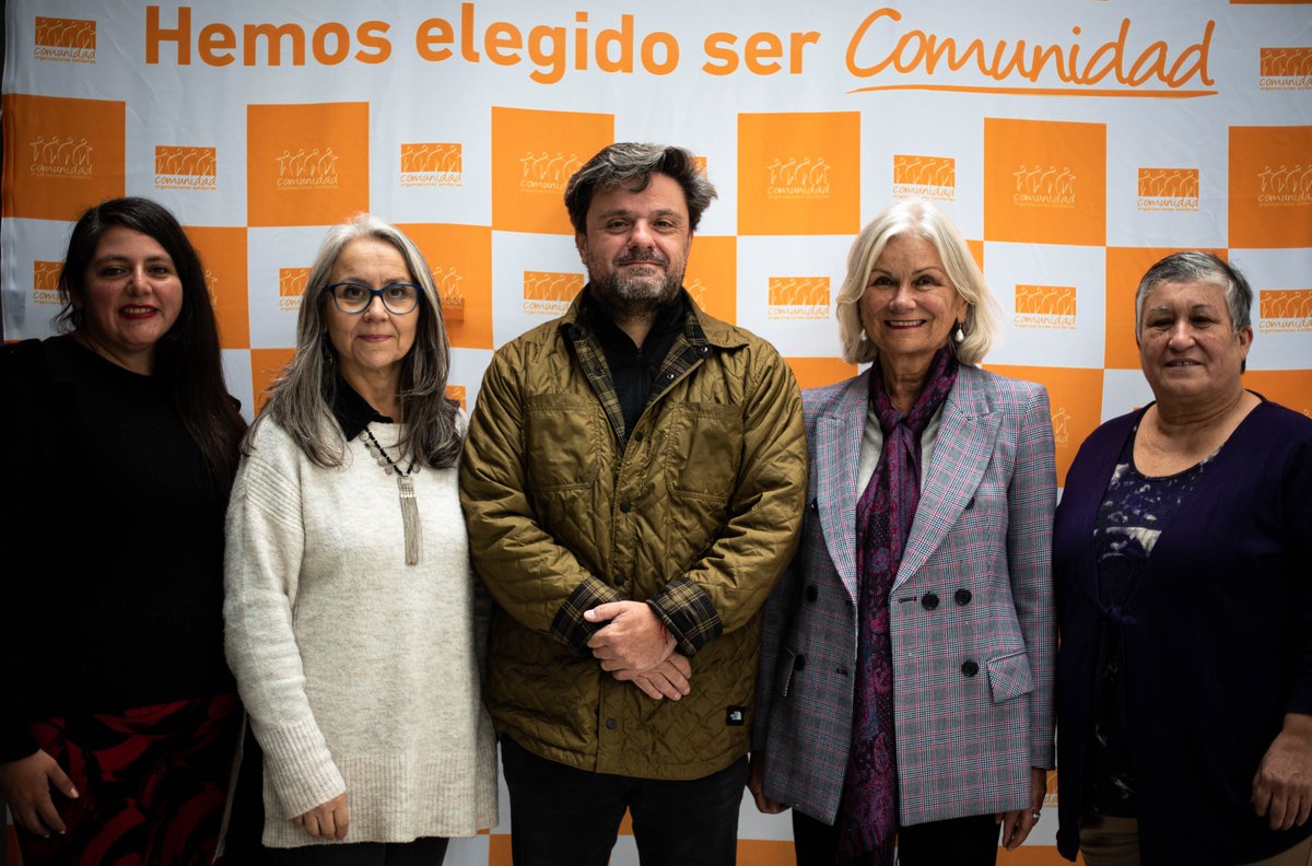 Queremos felicitar a nuestros nuevos directores: <a href="/Alecomunidad/">Alejandra Pizarro</a>, Alejandro Hörmann, María de los Ángeles Castro, <a href="/BernerHeidi/">Heidi Berner Herrera</a>, Ana María Stuven y Glenda Durán. ¡Agradecemos a todos los candidatos y candidatas por presentarse y querer ser parte de nuestra Comunidad!