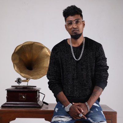 Mc_Jango's tweet photo. #NewProfilePic https://t.co/C8ZadTCmEd