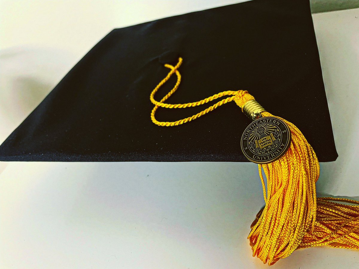 AmmadRiaz7's tweet image. Grad Cap is Here ✌️👨‍🎓 #graduation2022 #regulatoryaffairs #northeasterncps #husky #northeasterntoronto