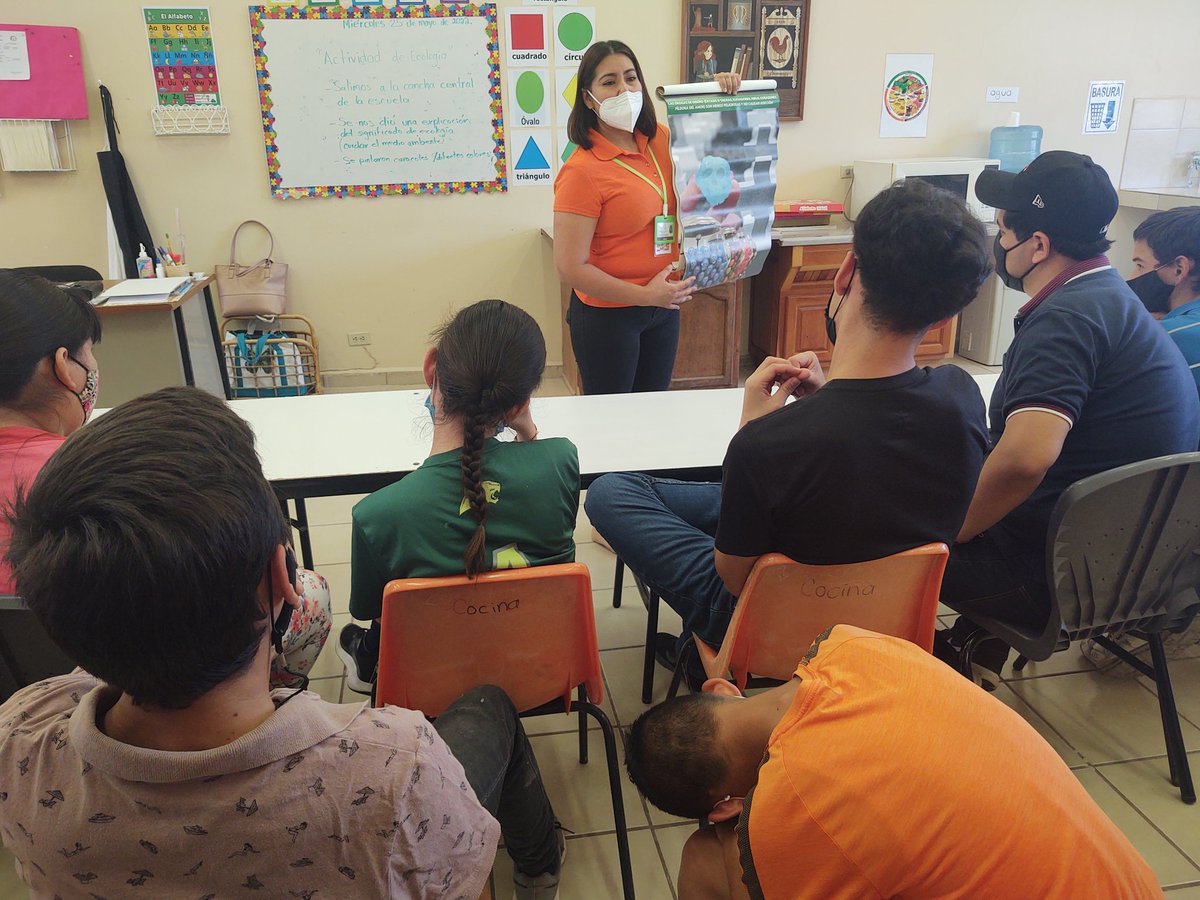 UCaborca's tweet photo. Mitos y Realidades de las Drogas, impartido a los alumnos de CAM, como parte de las actividades de la 1ra. Jornada Nacional de Salud Pública 2022 del 16 al 27 de mayo, con el lema: "1, 2, 3 por nuestra salud" #capacaborca #usatucapa #CONADIC #CuidaTuSaludMental #saludpublica https://t.co/AE24MS8Pk6