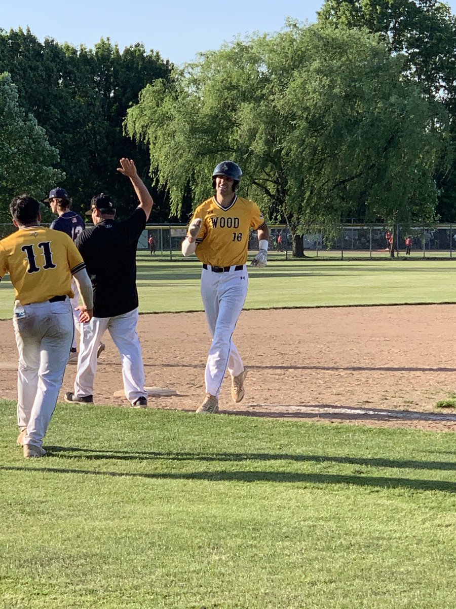 Wood_Vikings's tweet photo. Sean Slowinski with 2 more RBIs in the 6th to increase Wood’s lead over LaSalle to 6-1 as we head to the top of the 7th. ⁦@WoodVikingsBSBL⁩ https://t.co/wnBDIDiAsn