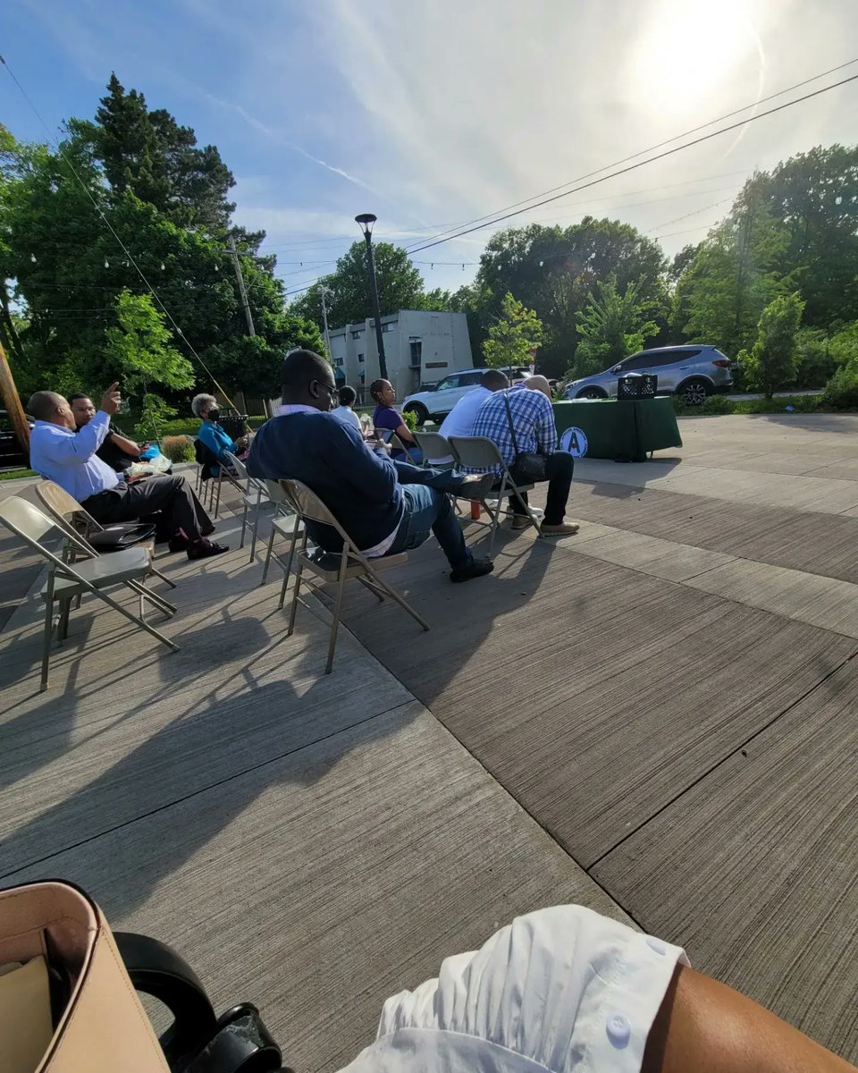 LogansTwoSense's tweet photo. A day full of meetings and clients... getting ready to talk about an exciting collaboration between @projectliftus & The African American Male Wellness Agency who also hosts The Walk on August 20th!
It's COMMUNITY FIRST!
#projectLIFT π£ #inspiringaspirations π https://t.co/mnShh8xLIC
