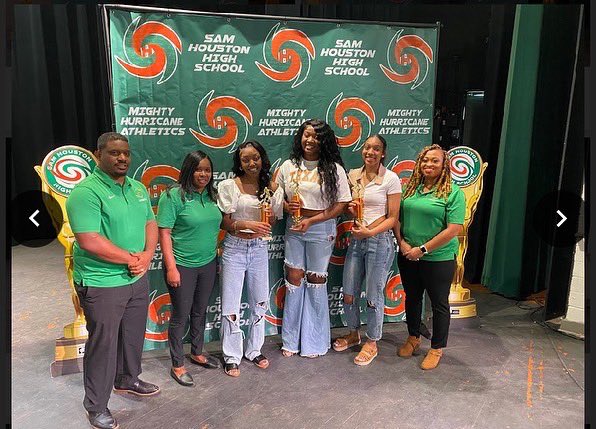 Sam Houston High School, SAISD tweet media