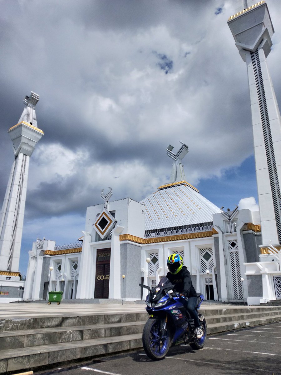 Bismillahirrahmanirrahim.