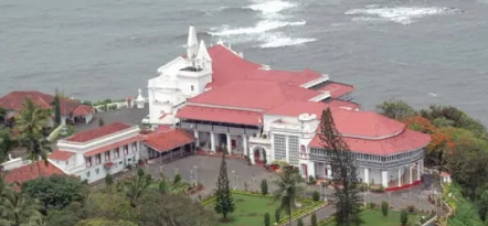 Farmers oppose construction of second Raj Bhavan with taxpayer’s money
Read more:heraldgoa.in/Goa/Farmers-op…