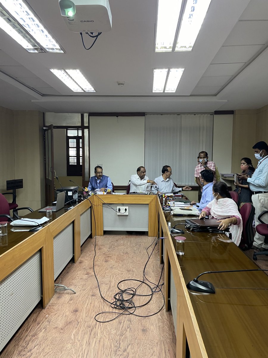 presidentVCI's tweet photo. On 23.5.22 under my Chiarmanship the search committee to silect panel for Vice Chancellor, KVAFSU, Bidar Karnataka had its brainstorming session and finnal panel had been submitted. 
Thanks to all members of the search committee https://t.co/28bBDmPOjj