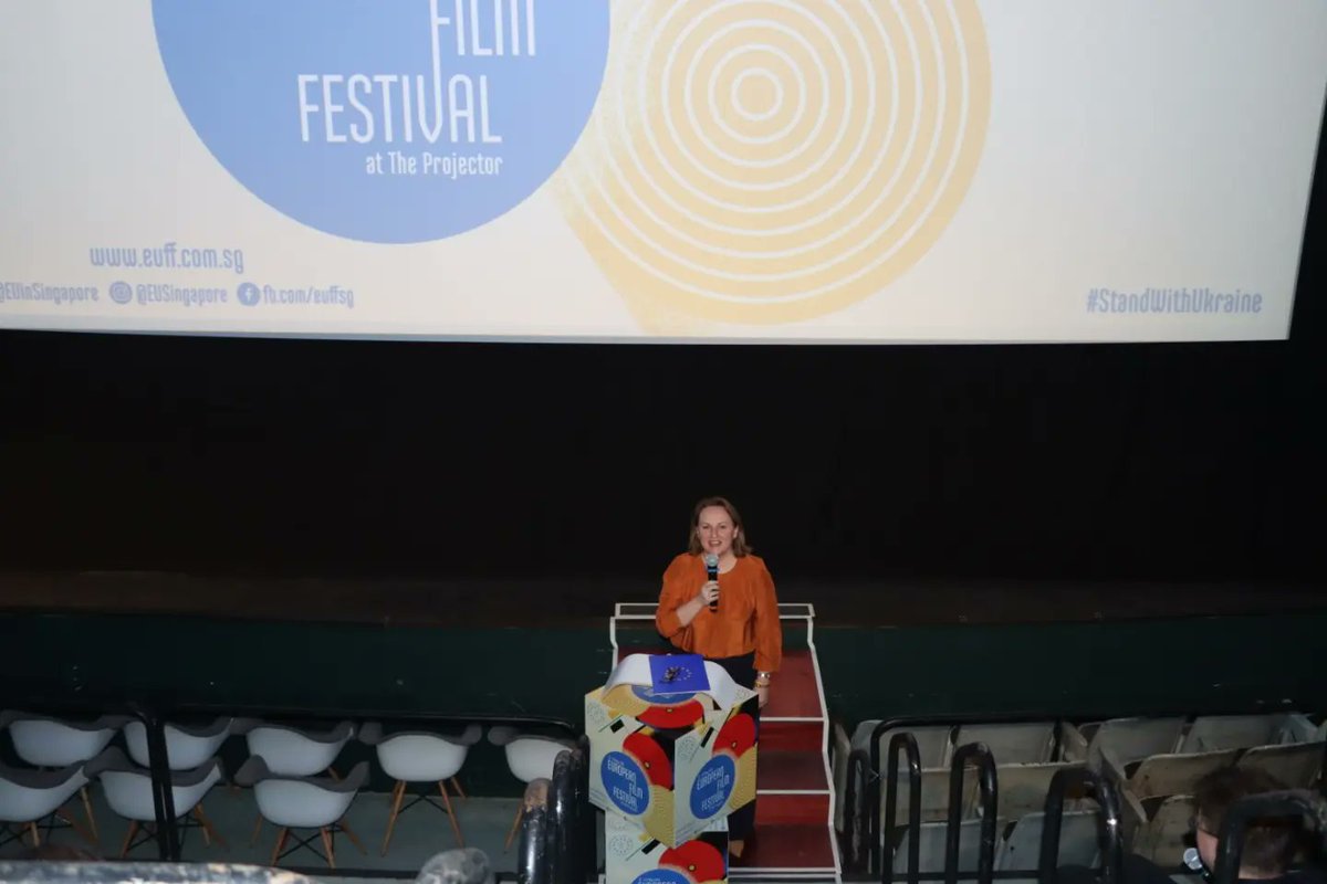 FranceinSG's tweet photo. Closing @EUinSingapore 
#EUFFSG last night at @TheProjectorSG with a sold out screening of the critically acclaimed award winning 🇫🇷 film Lost Illusions.

Lost Illusions concludes an amazing line-up of 24 films from 23 countries featured at #EUFFSG 2022 🇪🇺

#EUfilms
#FrenchCinema https://t.co/DBloCKKRJu