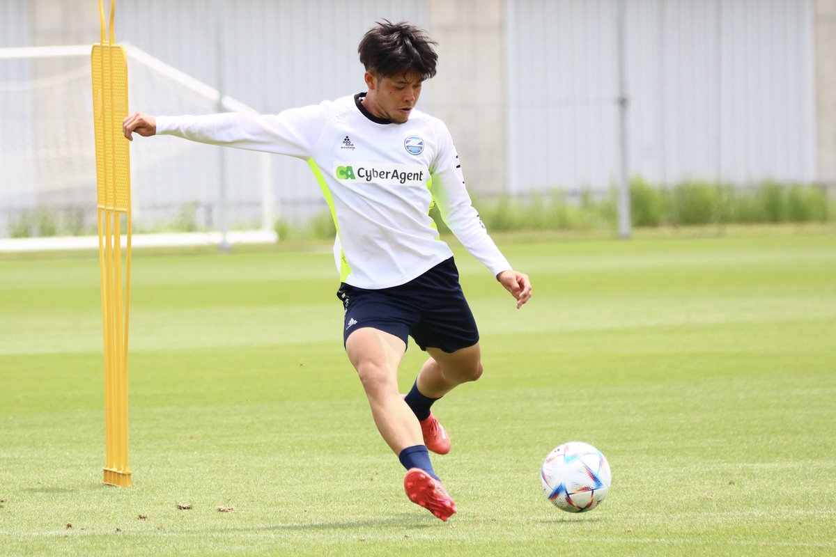 Fc町田ゼルビア 公式 0619金沢 S Tweet ˏˋ 𝟬𝟱𝟮𝟲𝗧𝗥 ˎˊ リカバリー組とtr組に分かれて練習を実施 練習後には残ってシュート練習をする姿も 敗戦で出た課題と向き合い 0529秋田 戦に向けて準備を進めていきます Fc町田ゼルビア Zelvia Trendsmap