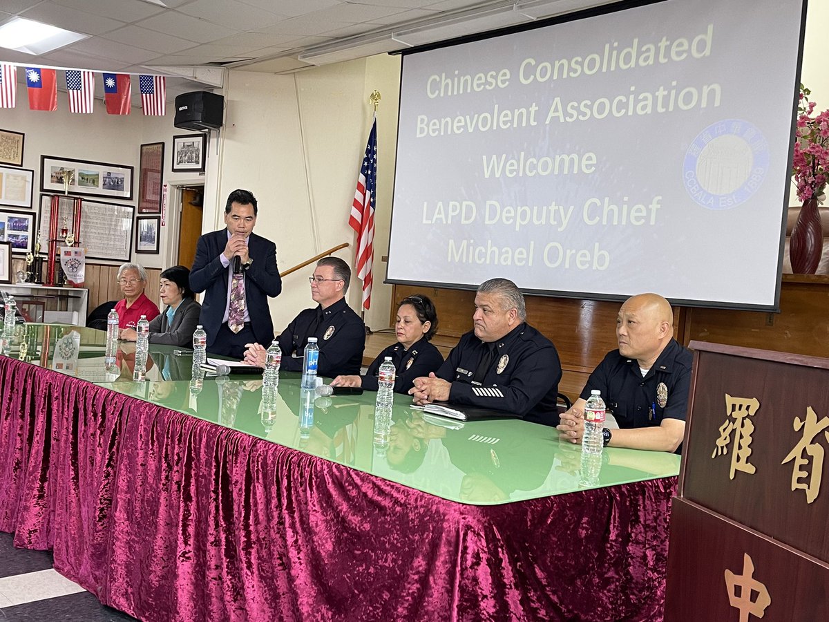 Today we had the honor to meet with community members and business leaders in Chinatown.  Important discussions about crime, safety and awareness.  #community <a href="/LAPDHQ/">LAPD HQ</a>
