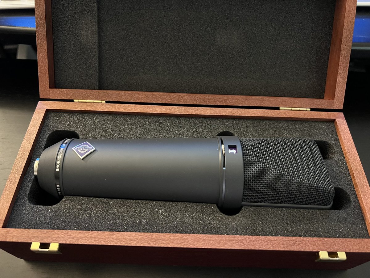 FabvLMusic's tweet image. Selling my trusty u87 to @DeezyEight! Sad to see it go but happy it’s going to be getting put to good use!

Some of my favorite tracks were recorded on this 😭