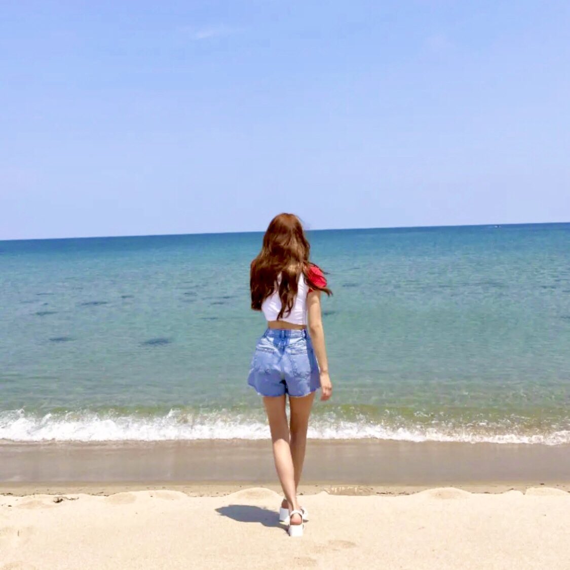 mmmmjjjjoo's tweet photo. 난 왜 이미 몇달전에 이 광고를 본것만 같지?ㅋㅋㅋㅋㅋㅋㅋ설렌다 이미주 💙💙 https://t.co/4ZIPIuT4hi