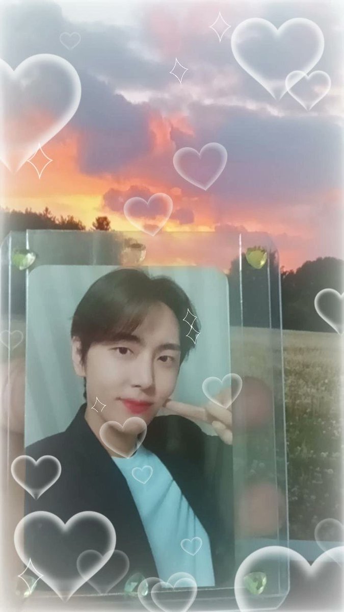 jaeyoonmio's tweet photo. the sky is so beautiful because of you 

#FantasyPCDay
#SF9 #JAEYOON #영빈 #에스에프나인 @SF9official https://t.co/tdwMGGc7RU