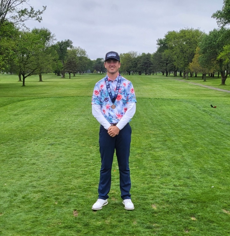 Congratulations to our Boys Golf Team on an incredible season! These 5 young men represented T-H well all season long and finished 3rd at the Class C State Championships. A special congratulations to senior Brock Rogers for placing 14th as an individual. We are proud of you all!