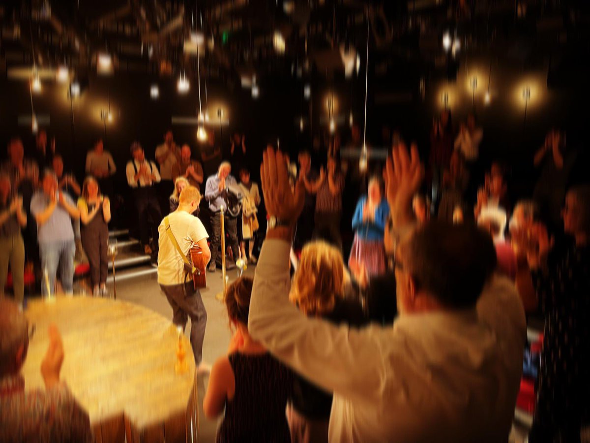 I know that we give standing ovations to everything nowadays, but this one felt so earned. Huge congratulations to <a href="/maxalextaylor/">Max Alexander-Taylor</a> on a sensational first preview of THE LION <a href="/swkplay/">Southwark Playhouse</a> tonight. Here's to a brilliant run.
📸 @seandaniels 
#TheLion2022