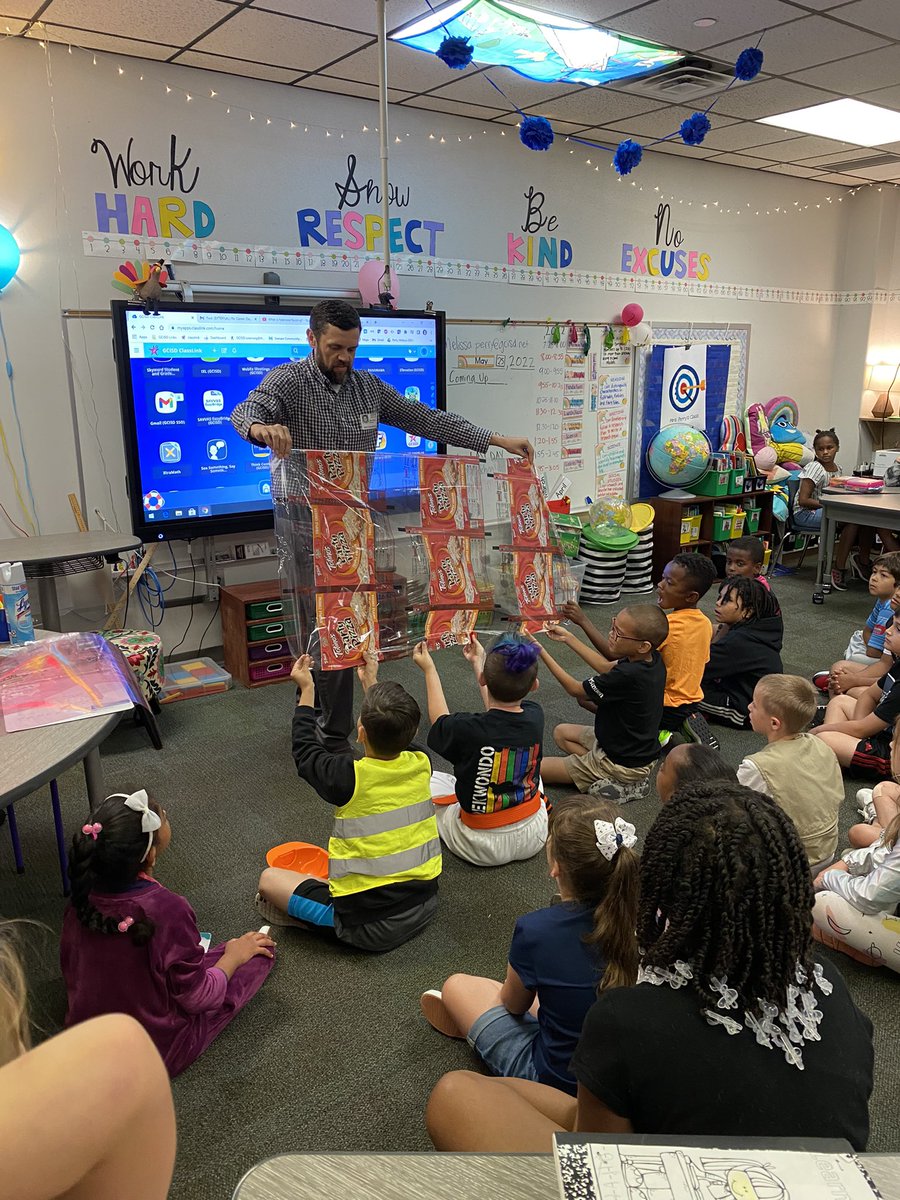 We had an awesome #CareerDay at <a href="/BearCreekElem/">Bear Creek</a> today! #teambce #bcegamechanger