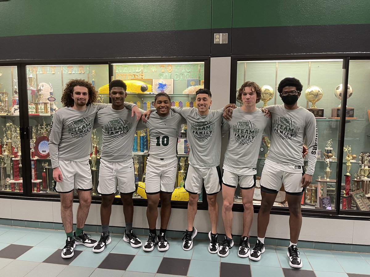 BballCougar's tweet photo. After four years of high school basketball all these young men will be attending college in the fall, Now that is what success looks like! Thank you for allowing me to be a part of your Journey for the past two years #culturematters 💯🏀 💚🖤 https://t.co/Earp0302eV