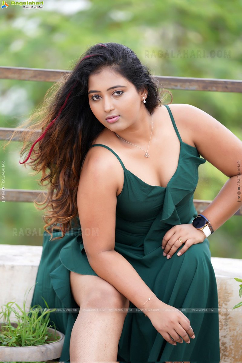 DON82565042's tweet photo. hot actress https://t.co/gKMcu4RctJ