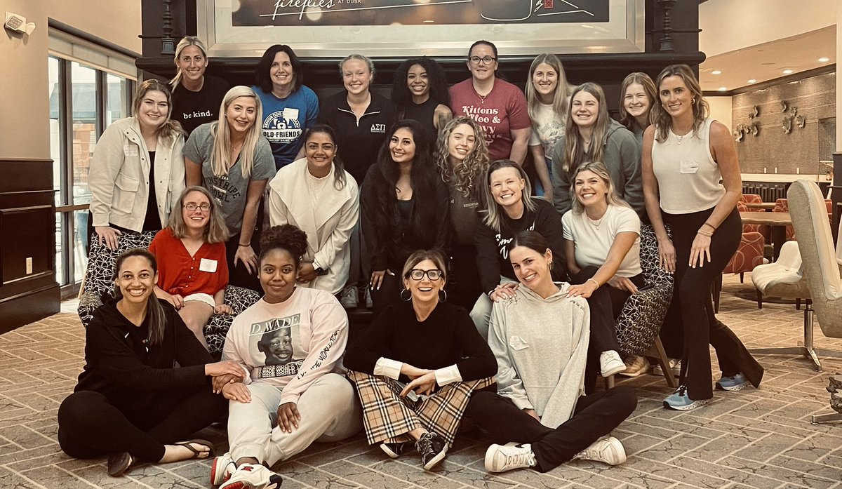 GALvanizeLife's tweet photo. Nothing to see here, just 21 women obliterating every stereotype of women not supporting each other. Check that - EVERYTHING to see here😍🙌 Jacksonville Boot Camp kicking off our NFL tour with a serious bang💥 And we still have one more day to go👏👏👏👏 https://t.co/3CgJgBnFEo