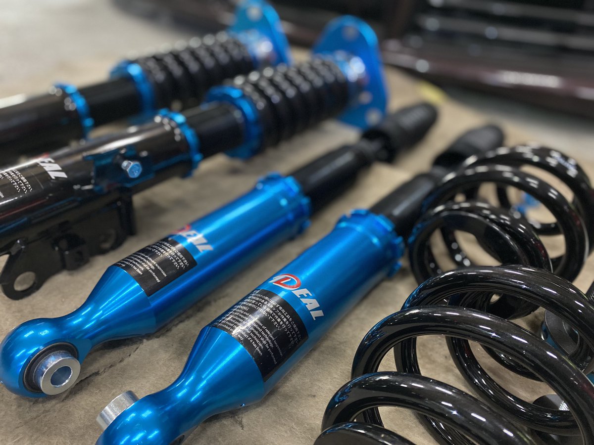 20ヴェルファイア‼️ イデアル 車高調 トゥルーバー リア全下げ