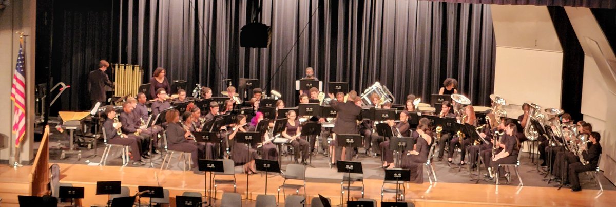 ESASDHSNORTH's tweet image. Another fantastic performance from our Music Department. Tonight's performance is courtesy of our HSN Band. So amazed by our talented students. Thank you for who you are! #NorthPride