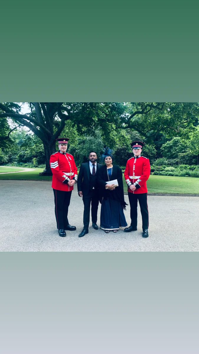 rowsonarabegum's tweet photo. What an amazing day spent today at The Royal Garden Party at Buckingham Palace! The palace gardens was so beautiful. Despite the rainy weather, everyone was in high spirits. Grateful for the opportunity! 😊

#wiltshire #royalgardenparty #buckinghampalace #salisbury #voluntarywork https://t.co/AwqQL5jiN9