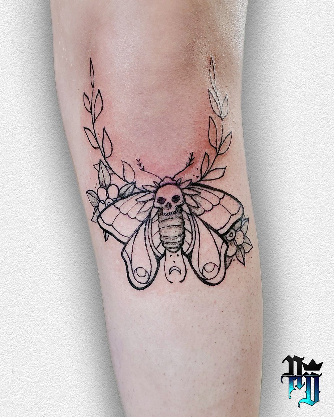 Simple moth tattoo design  Moth tattoo design Line art tattoos Art tattoo