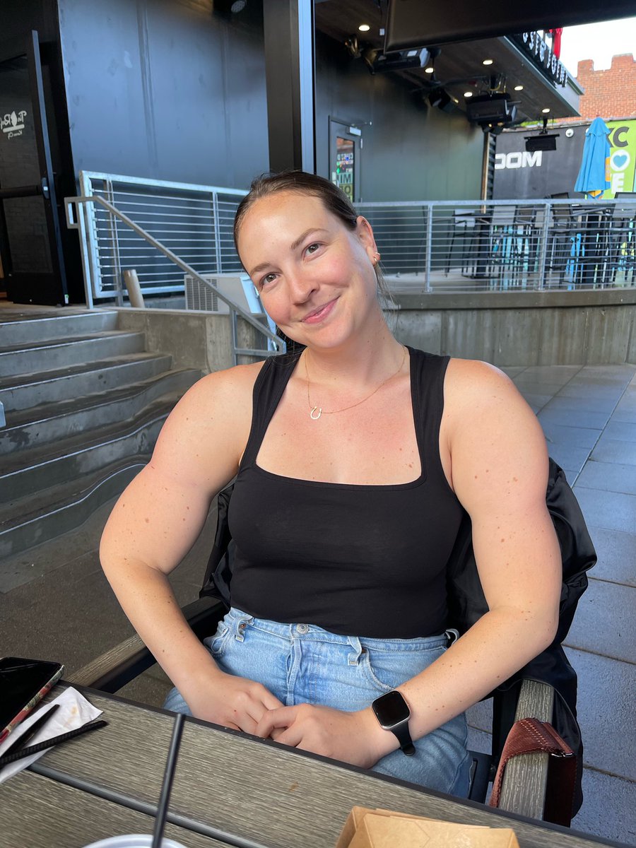 MammiPastrami's tweet photo. 🙌✨keep working, keep striving, keep improving 😤🚀

the only thing stopping you is YOU! #womenwhowork #womenwholift https://t.co/Kl3iQjnaSS