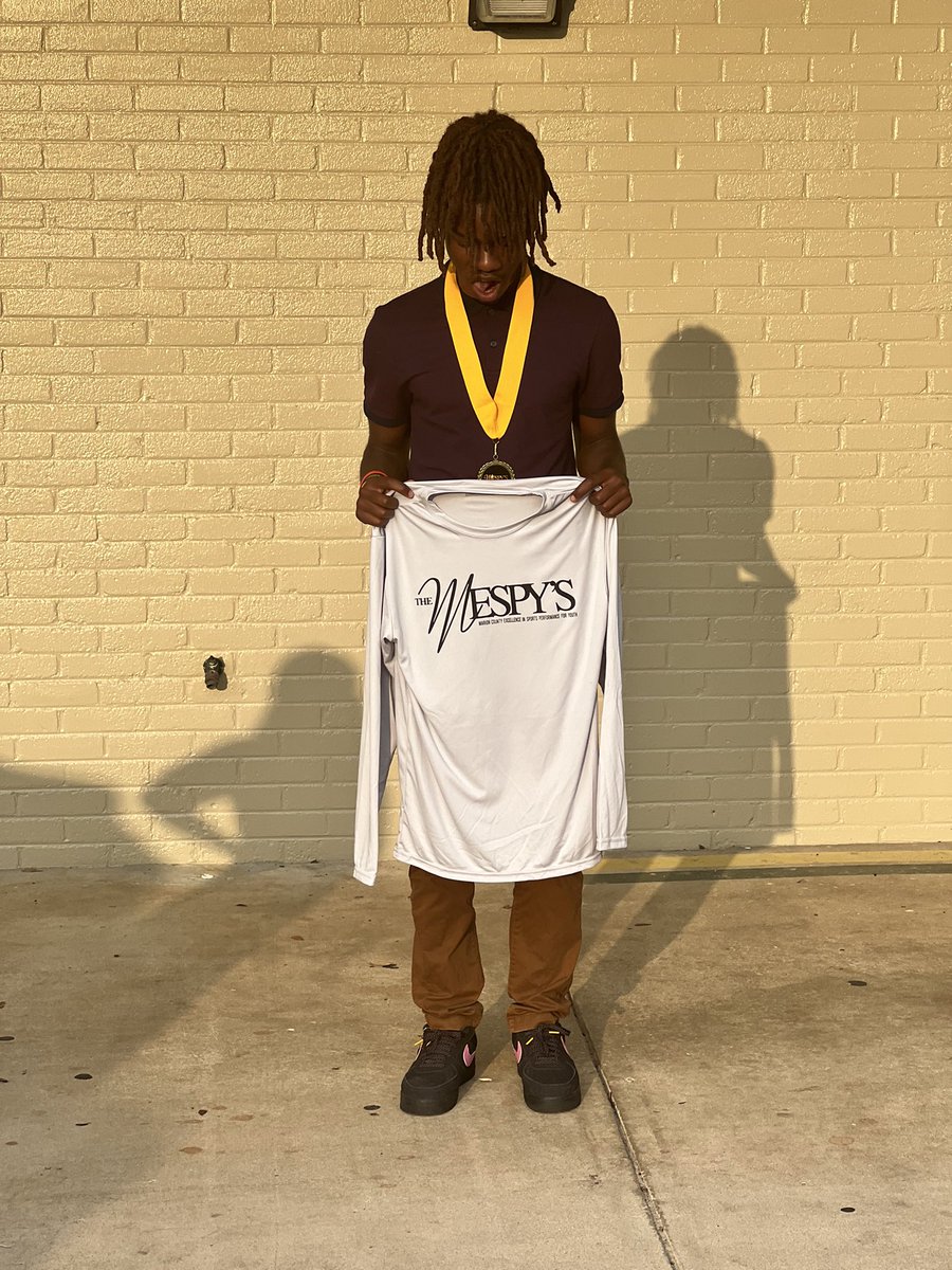 CTwontstop's tweet photo. I would like to thank my coaches and parents because as a first year athlete and in track and field I have been pushed and pushed myself to be honored as a first team all-county athlete had a amazing season time to put in more work🏅
@wesleyfrayjr @BejaiiF @coachCrews1  @NMColts https://t.co/lUI3AbB8el