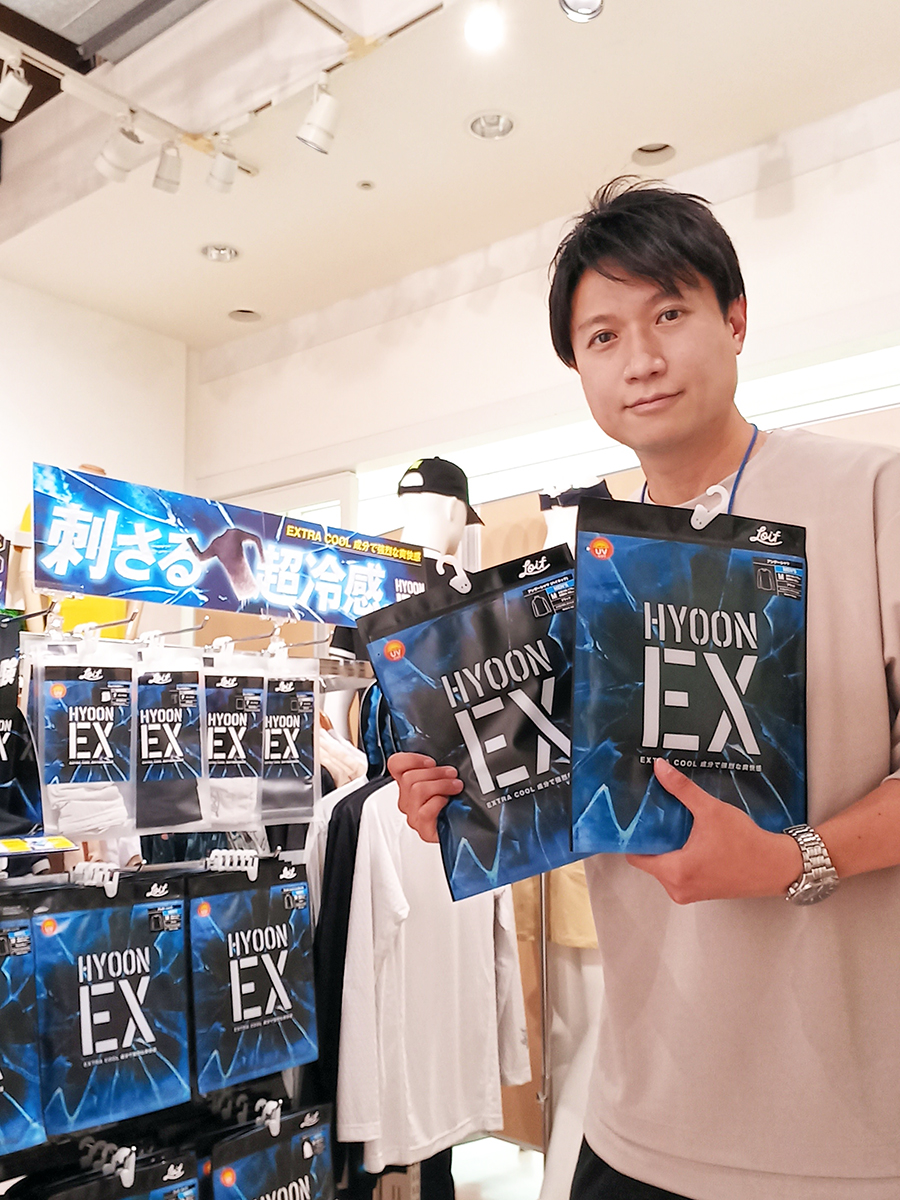 kobekeizai's tweet photo. ゴルフアパレル店「Loif（ロイフ）」が5月26日、「三井アウトレットパーク マリンピア神戸」にオープンします。

■記事はこちら
https://t.co/1gLmfQOWg9

#みん経 #神戸 #golf #ゴルフ #ファッション #アパレル #ゴルフアパレル #loif #ロイフ #ハヤブサ直営店 #ハヤブサ #Hayabusa #直営店 https://t.co/L3Qjdd1eI2