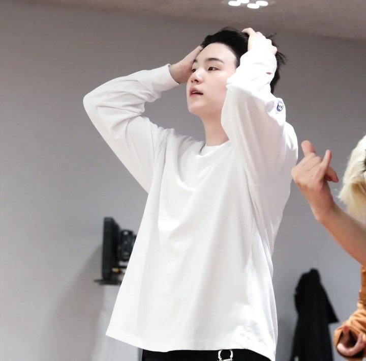 blogsformyg's tweet image. 📁 NAVER ARTICLES SUGA - 26.05.22

react 😉 • recommend • share

1.naver.me/x78qvm3t

#방탄소년단슈가 #SUGA #슈가 #BTSSUGA