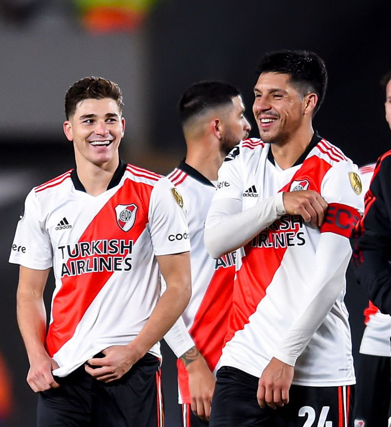 RiverPlateFoto's tweet photo. Esas sonrisas, esa felicidad! 🥰 https://t.co/uhWgbfI1Vq