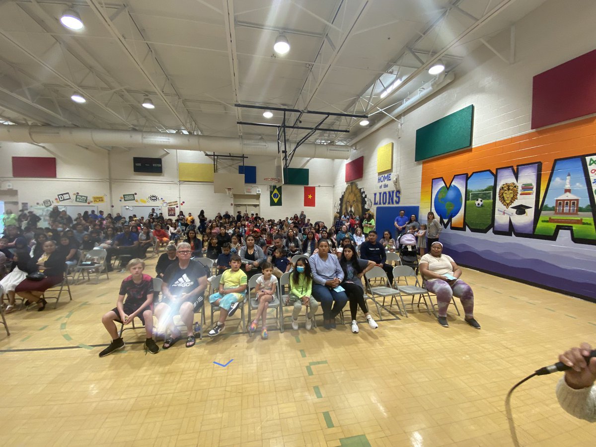 DMQUALLS's tweet photo. What ππΎ a ππΎ day!
Thank you, @PEPGreenville!
@MonaviewES is Cπ¦MMITTED to #MakeSummerCount!
#ProudPrinciPAL #MonaviewMoments #MonaviewOnTheMap #loveSCschools #gcsSTRONG https://t.co/H9r8qDMhDq