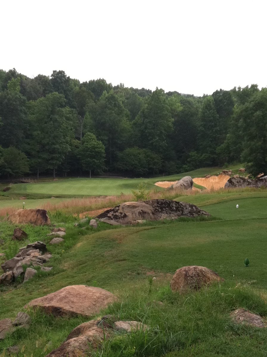 shuter32's tweet photo. @zephyrmelton You should check out the redesign of Southern Pines Golf Club while your in the area. There’s also another Mike Strantz course in Ashboro called Tot Hill Farms if you like Tobacco Road. A little different than TR but entertaining nonetheless https://t.co/j9GP9p2pvt