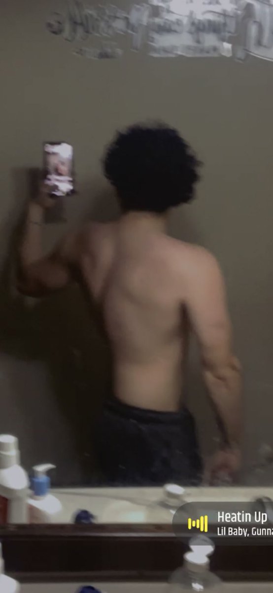 same mirror, 11 months apart 🔱🏛