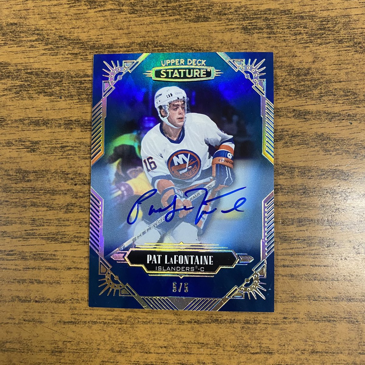 leoLNSY's tweet photo. 2nd yr Stature still looks pretty good. Nothing is big in my few boxes, but there are some cool low number cards. Thanks @UpperDeckSports @UpperDeckHockey https://t.co/rydC7Lgy4q