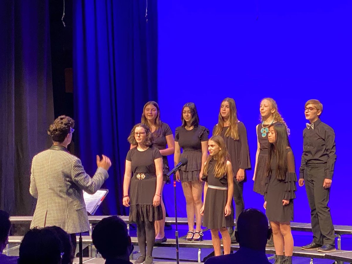 Mr. Wright’s last chorus concert tonight was fantastic! Great Job Everyone!