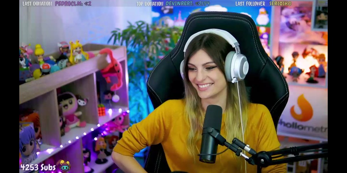 cindymanu12's tweet photo. #Michelle26 un stream entretenido guapetona. La charlita de 3 hs son las mejores reflexiones de la vida me gusto demaciado. Contestando a todas las preguntas y contando siempre tu vida. Y el rol de hoy uff que manera de reír. Disfruta mañana y Divertite mucho @IamCristinini https://t.co/dzAj5FSQFn